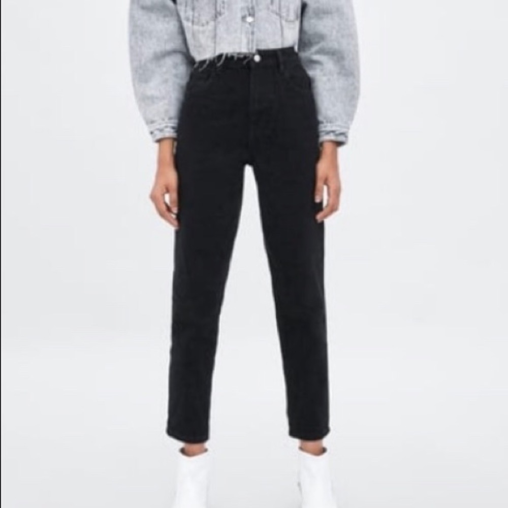 Women’s Zara Black mom jeans